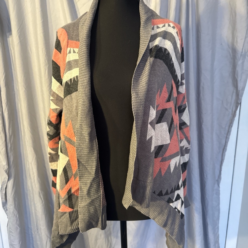Pink Rose Gray and Pink Geometric Cardigan